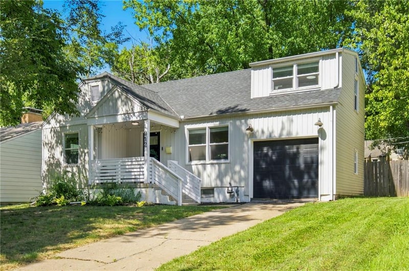 912 E 78th St, Kansas City, MO 64131