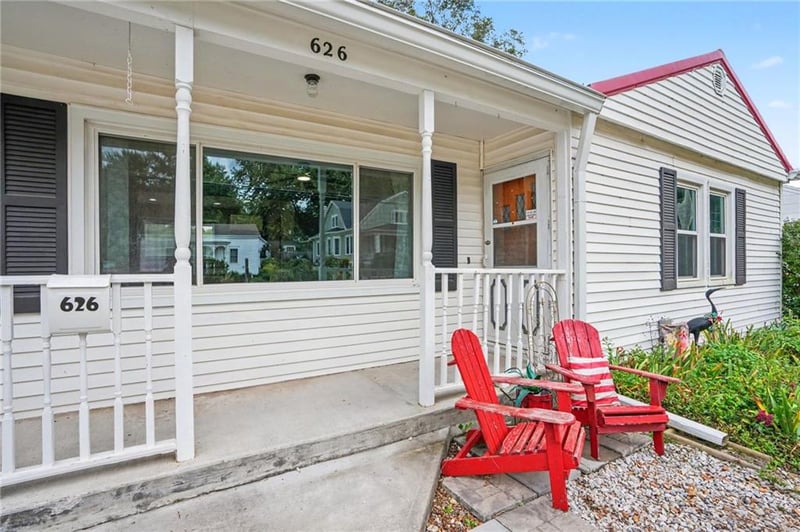 626 Summer St, Weston, MO 64098