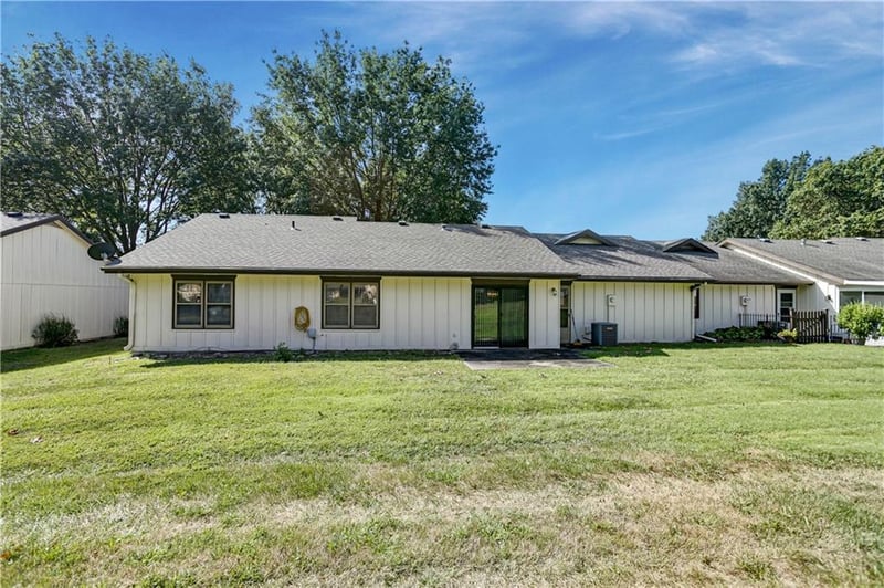 8214 E 189th Ter, Belton, MO 64012
