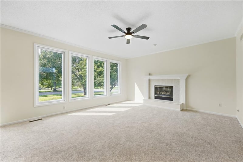 13721 Manor Rd, Leawood, KS 66224