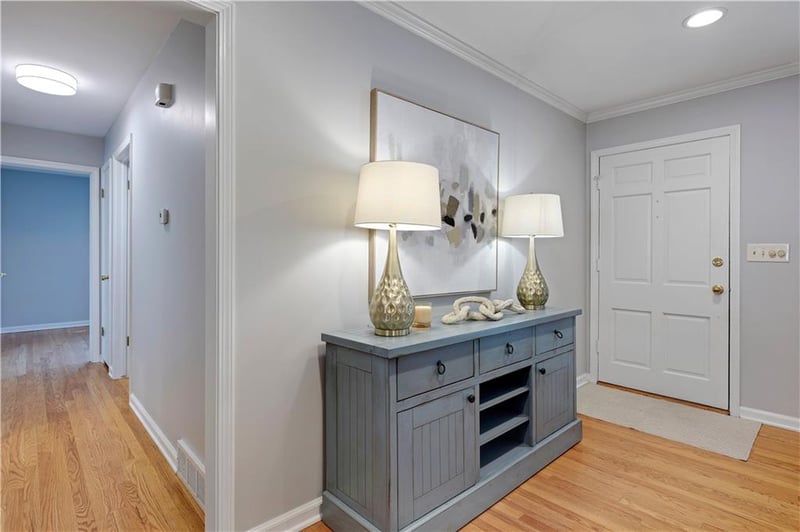 7601 Chadwick St, Prairie Village, KS 66208