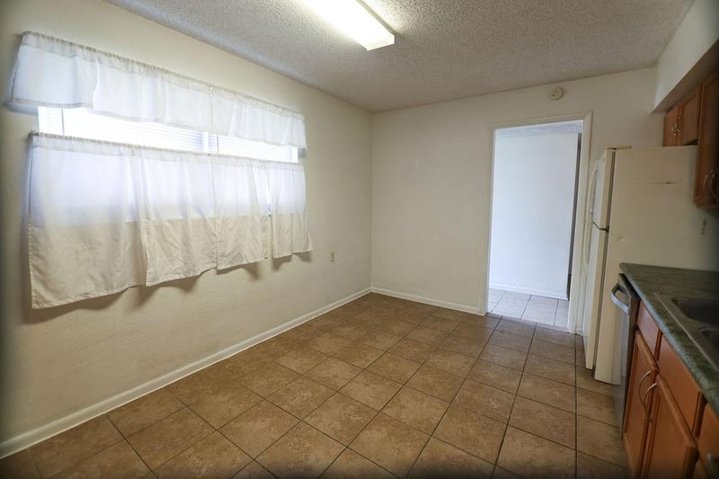 6734 Cleveland Ave, Kansas City, KS 66104