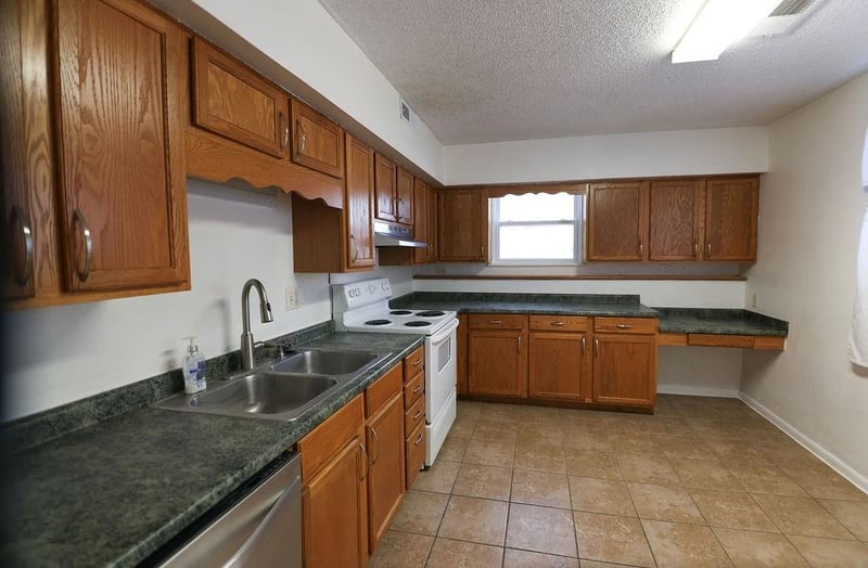 6734 Cleveland Ave, Kansas City, KS 66104