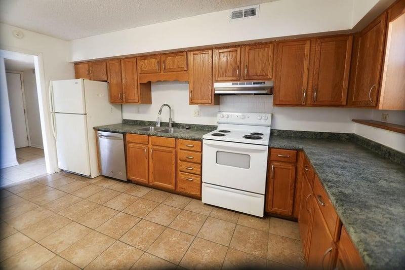 6734 Cleveland Ave, Kansas City, KS 66104