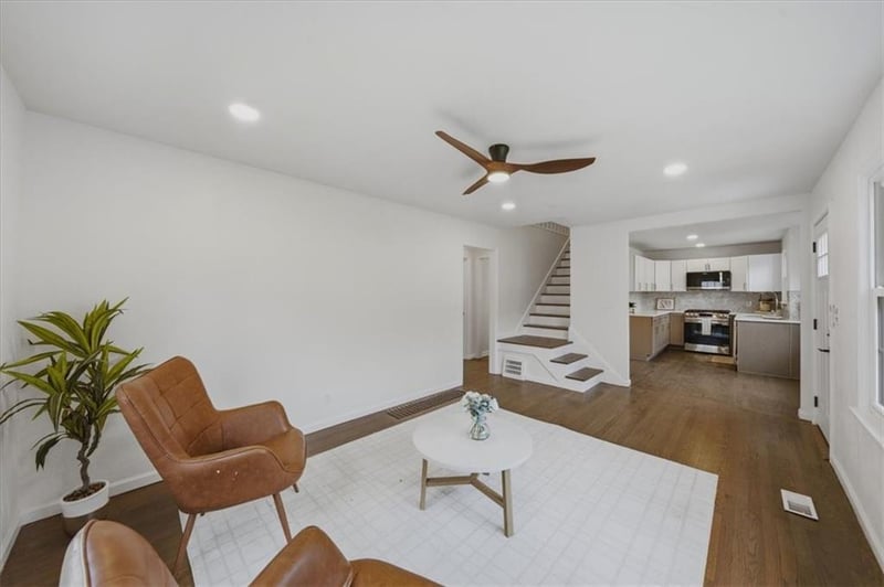 5411 W 50th St, Roeland Park, KS 66205