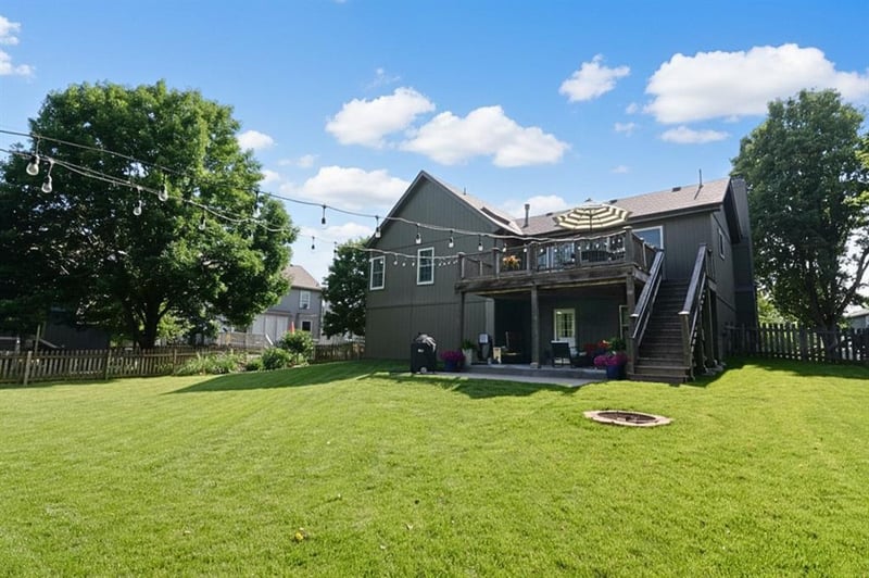 4825 Noreston St, Shawnee, KS 66226