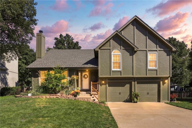 4825 Noreston St, Shawnee, KS 66226