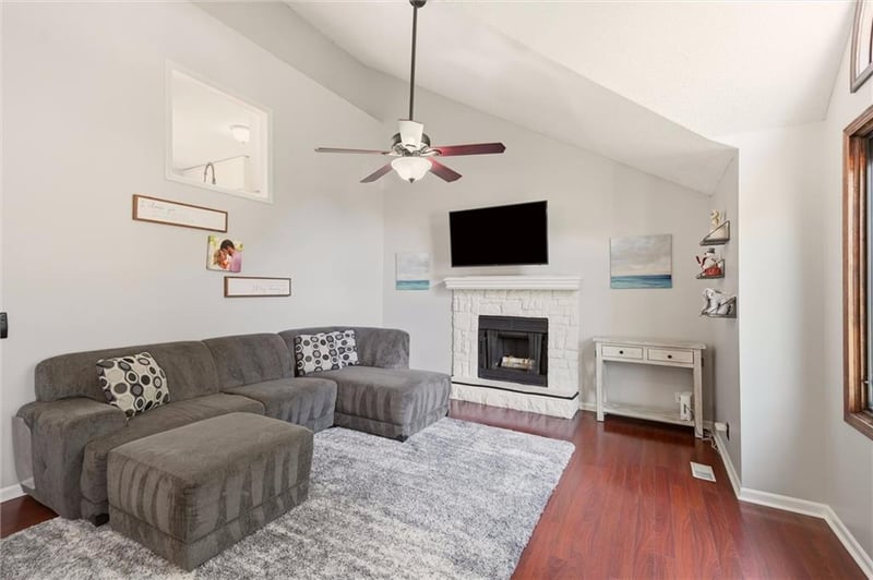 14685 S Constance Ct, Olathe, KS 66062