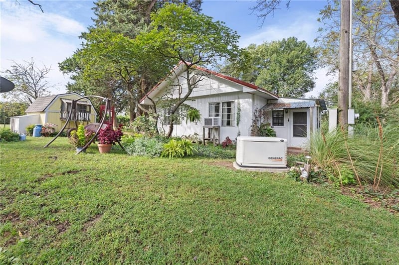 1137 Kentucky Rd, Princeton, KS 66078