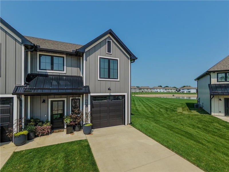 84 SE 381st Rd #C, Warrensburg, MO 64093