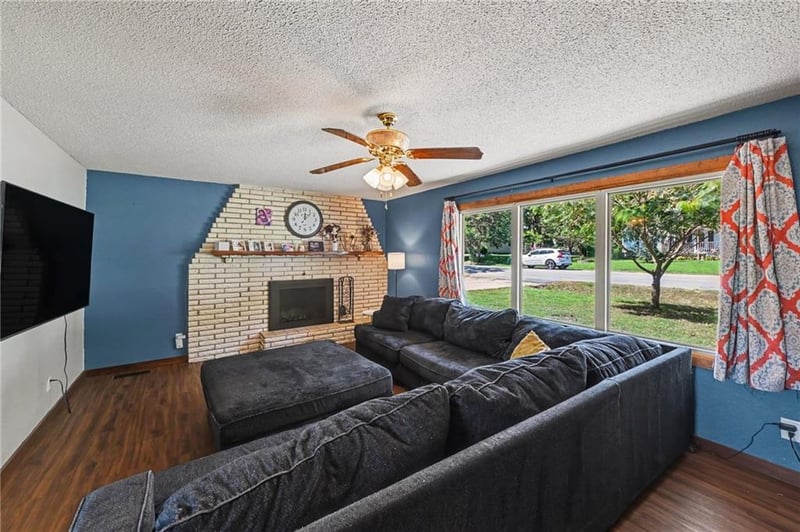 2929 N 153rd Ter, Basehor, KS 66007
