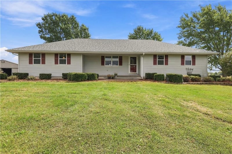 1696 SW 500th Rd, Holden, MO 64040