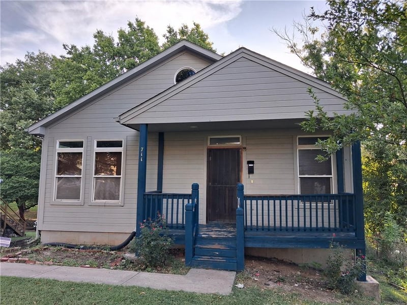 711 Brooklyn Ave, Kansas City, MO 64124