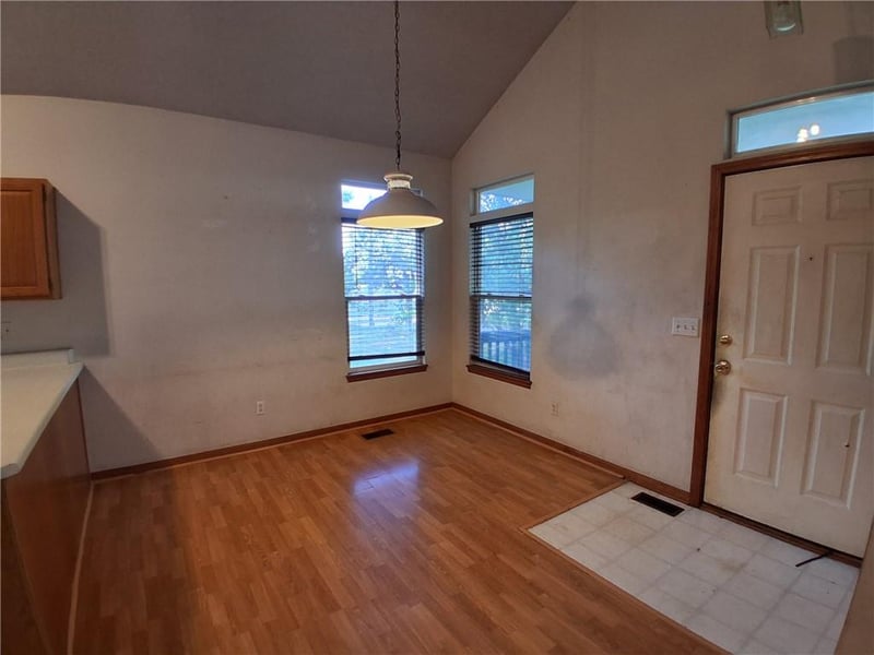 711 Brooklyn Ave, Kansas City, MO 64124