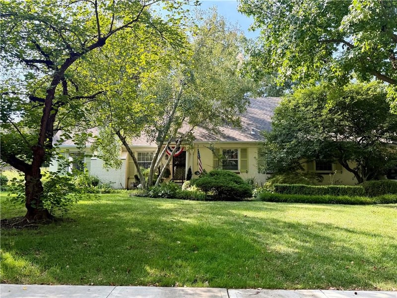 1029 W 66th St, Kansas City, MO 64113