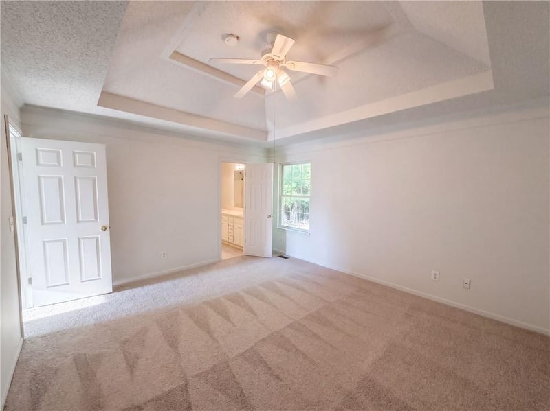 801 Courtland Ct, Belton, MO 64012