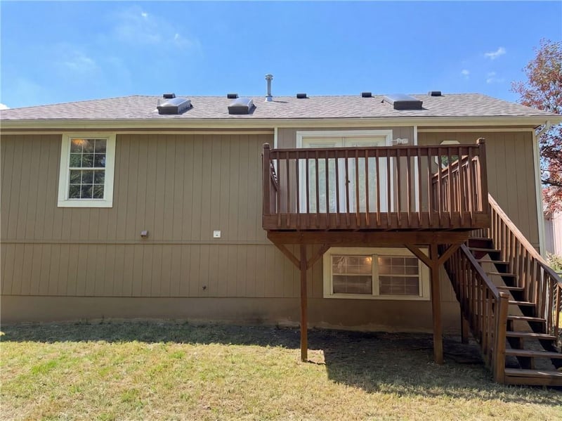 801 Courtland Ct, Belton, MO 64012