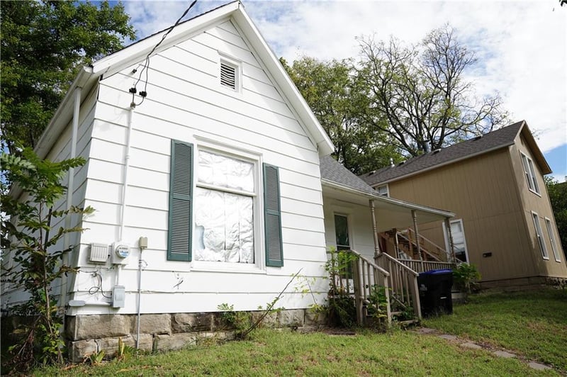 211 Ming St, Warrensburg, MO 64093