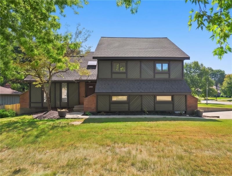 2103 NE 79th Ter, Kansas City, MO 64118