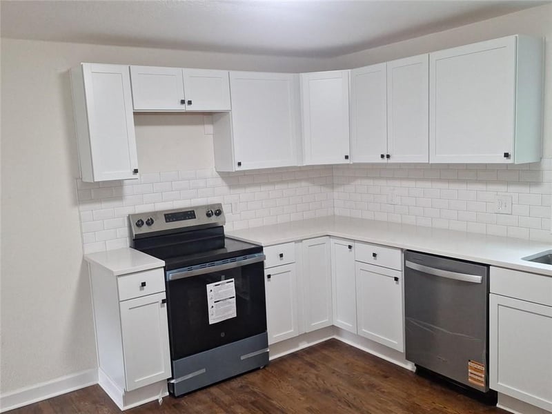 7135 Main St, Kansas City, MO 64114