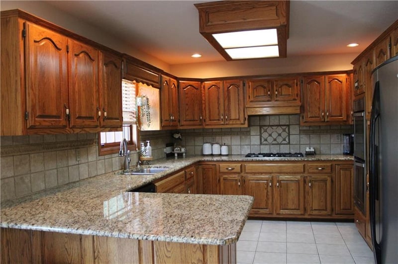 1701 E 14th St, Pittsburg, KS 66762
