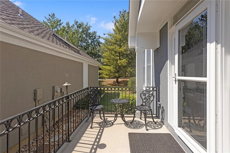 12468 Westgate St, Overland Park, KS 66213