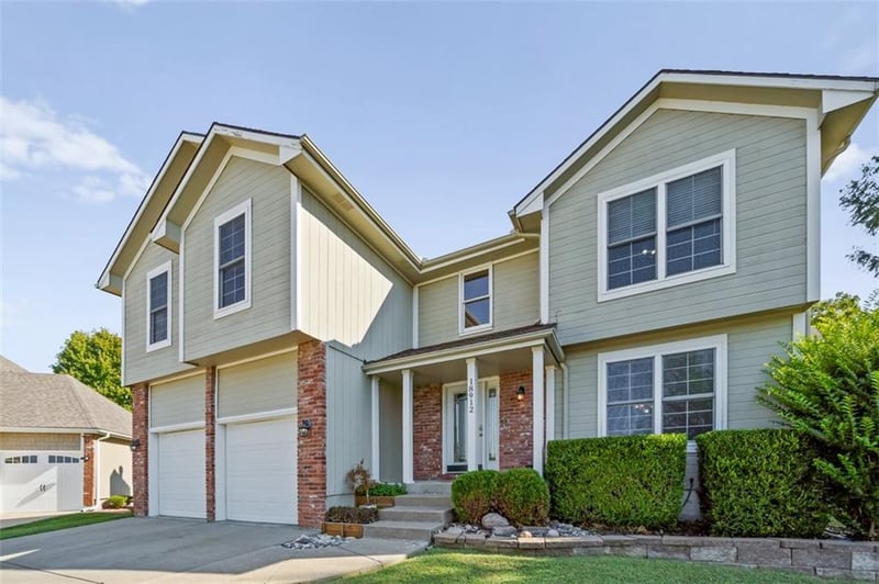 18912 E 33rd Terrace Ct, Independence, MO 64057