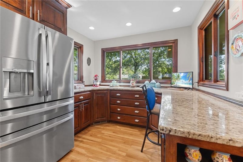 3723 E 104th St, Kansas City, MO 64137