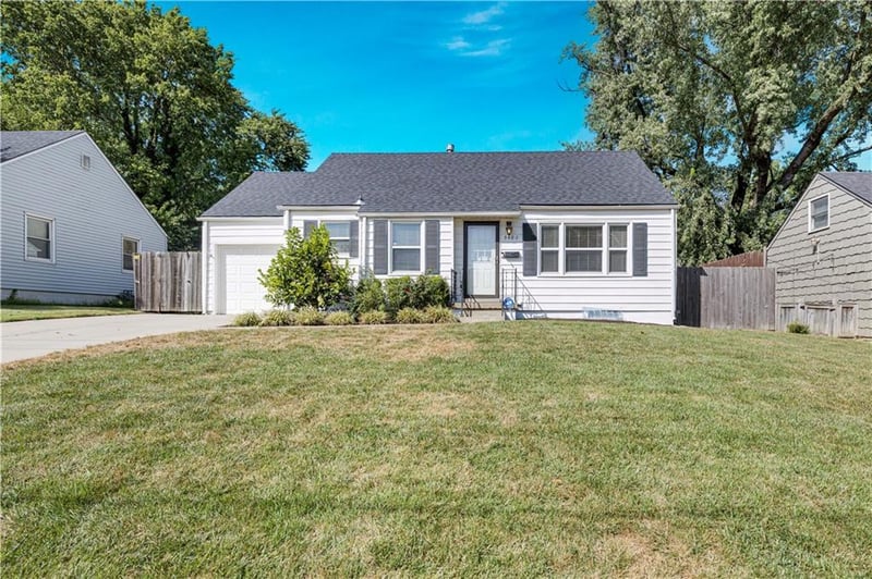 5400 W 51st St, Roeland Park, KS 66205