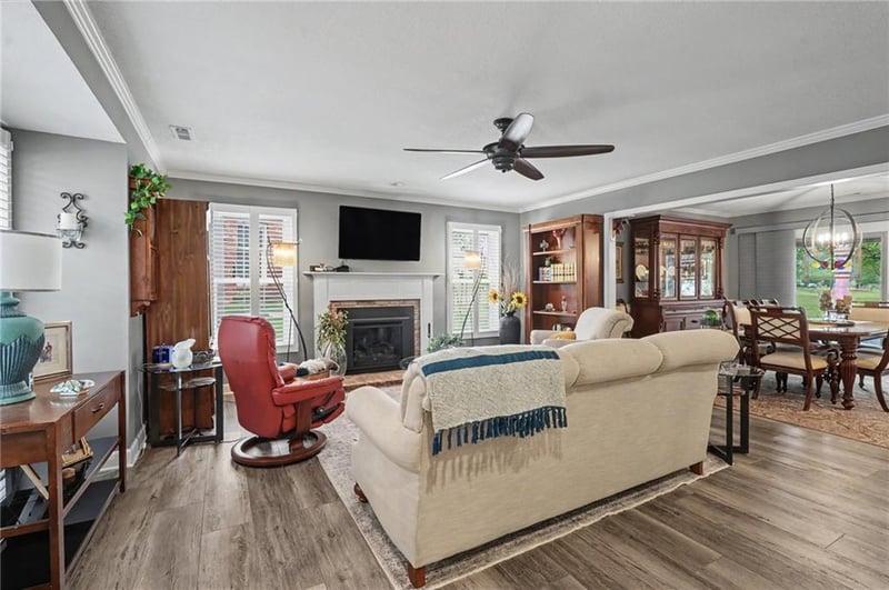4009 Vintage Ct, Lawrence, KS 66047
