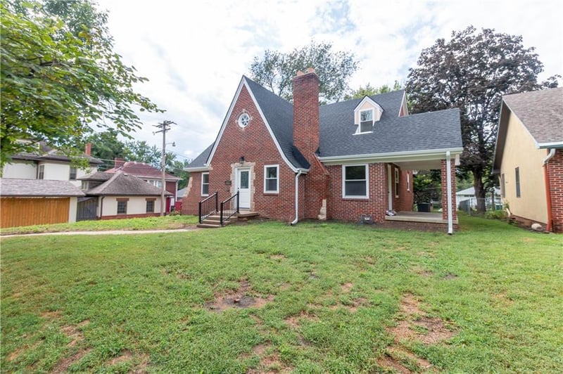 412 N 25th St, St Joseph, MO 64501