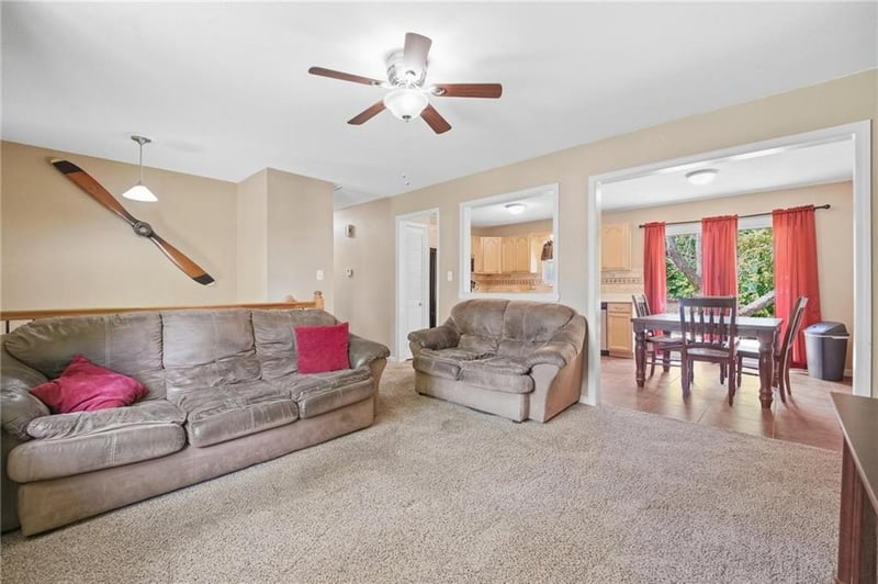 1817 SE Abbey St, Blue Springs, MO 64014