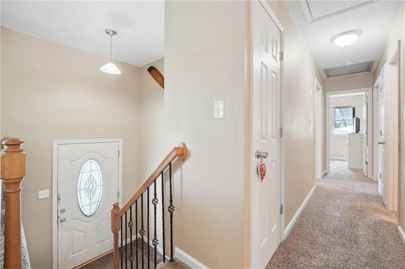 1817 SE Abbey St, Blue Springs, MO 64014