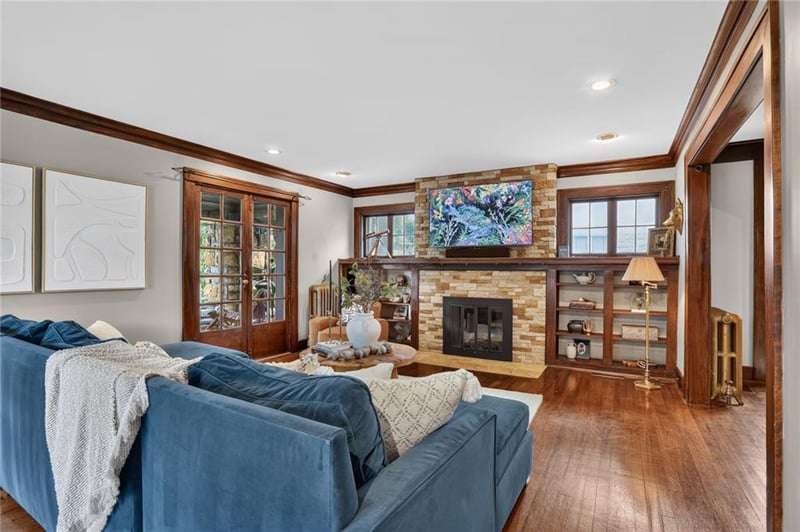 4983 Westwood Ter, Kansas City, MO 64112