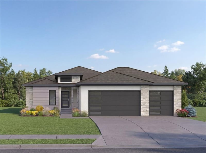 18508 Pawnee Ln, Overland Park, KS 66085