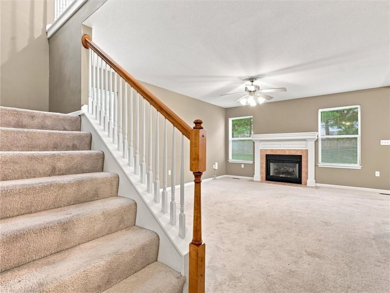 9815 NE 98th St, Kansas City, MO 64157