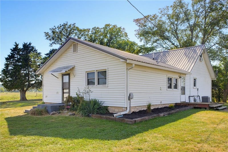 13962 Liv 424 Rd, Chillicothe, MO 64601