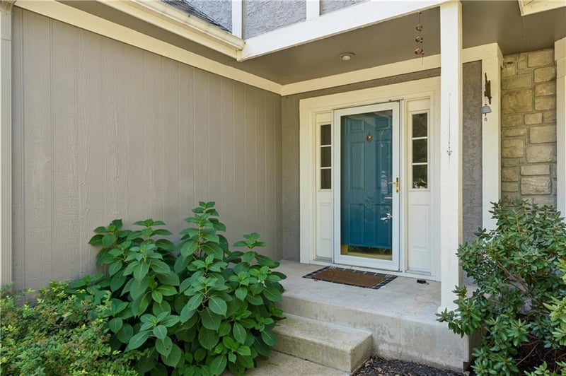 8221 W 152nd Ter, Overland Park, KS 66223