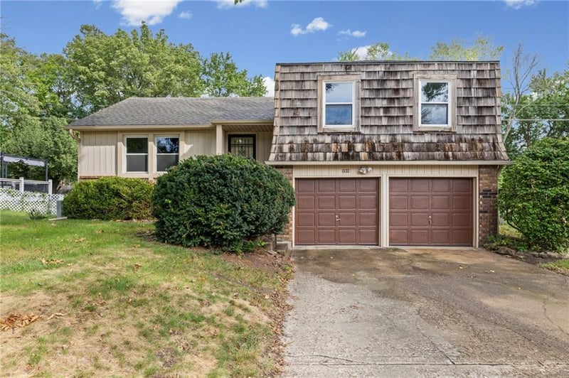 1632 W Wabash St, Olathe, KS 66061
