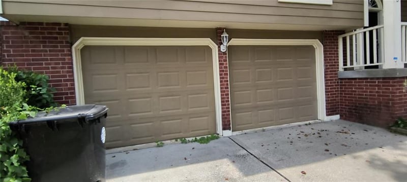 2129 Sunset Cir, Pleasant Hill, MO 64080