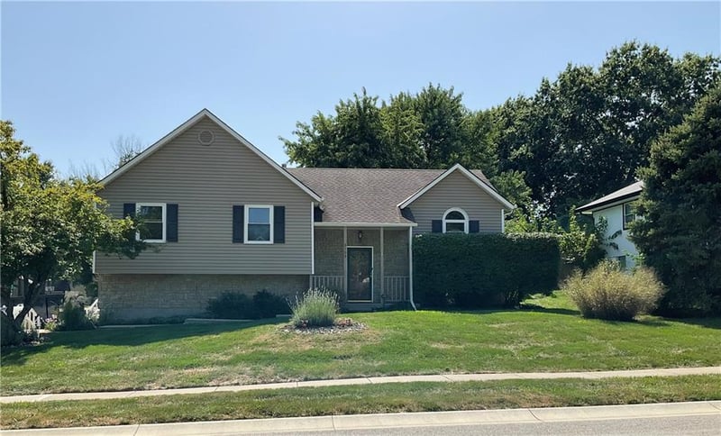 2109 3rd St, Lee's Summit, MO 64063