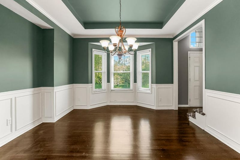 9622 Falcon Valley Dr, Lenexa, KS 66220