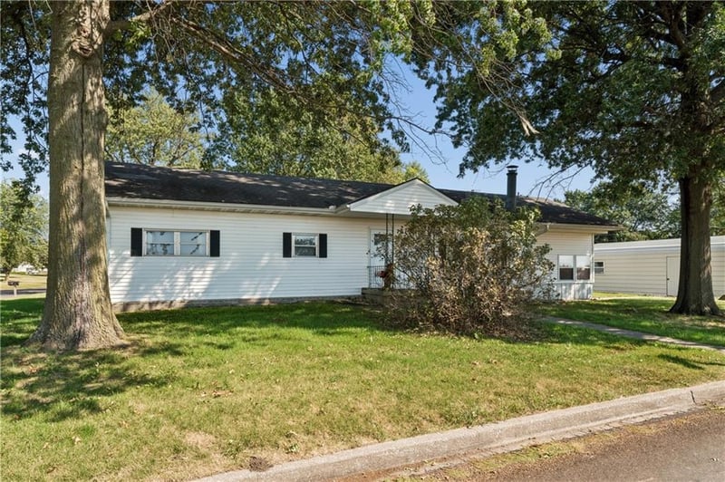 701 S Fredrick St, Concordia, MO 64020