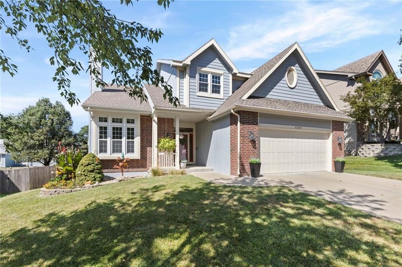5204 N Pennsylvania St, Gladstone, MO 64118