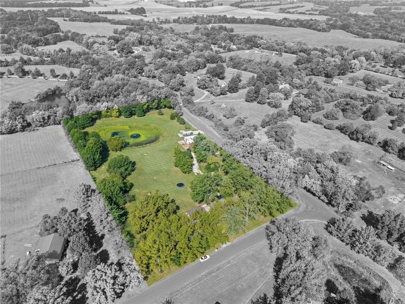 17524 Georgetown Rd, Holt, MO 64048