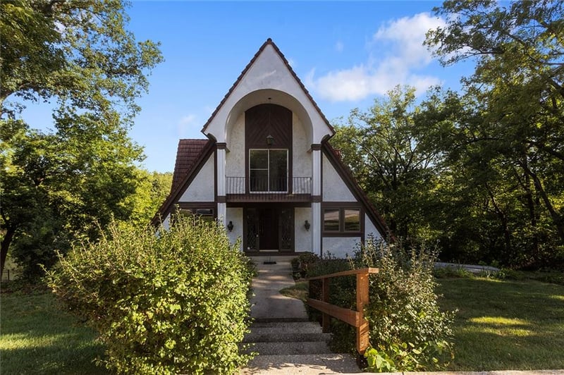 7616 NW Eastside Dr, Weatherby Lake, MO 64152