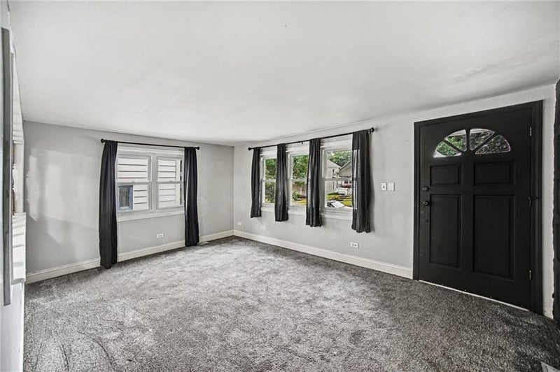 2609 Faraon St, St Joseph, MO 64501