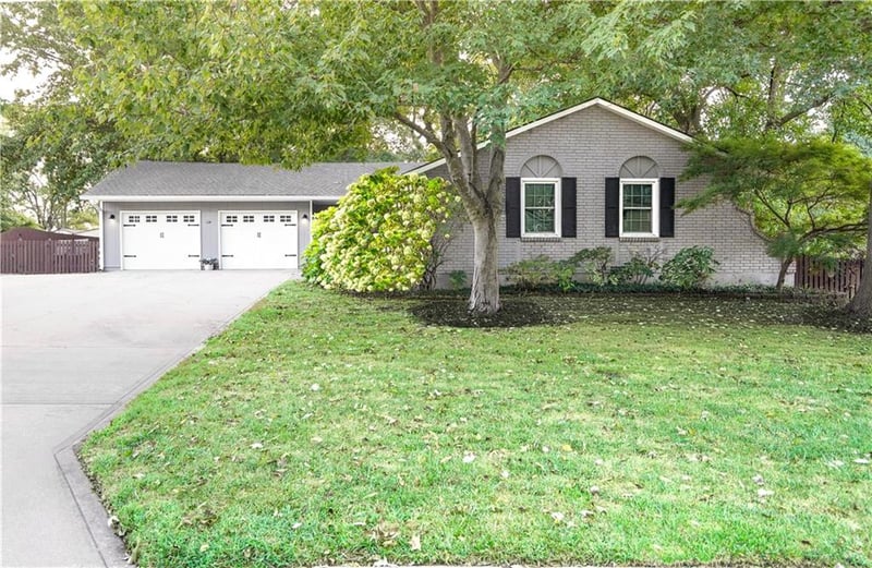 407 Linden Pl, Raymore, MO 64083