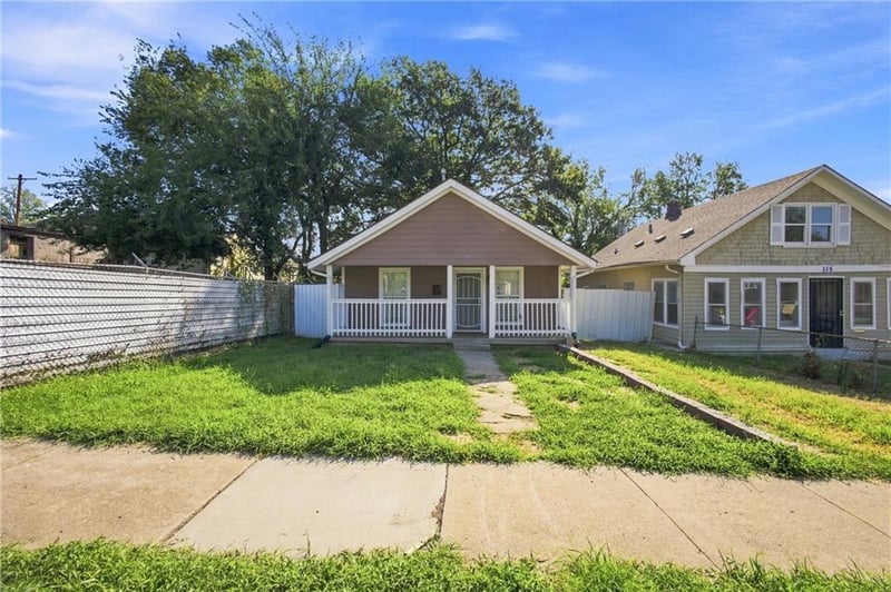113 Topping Ave, Kansas City, MO 64123