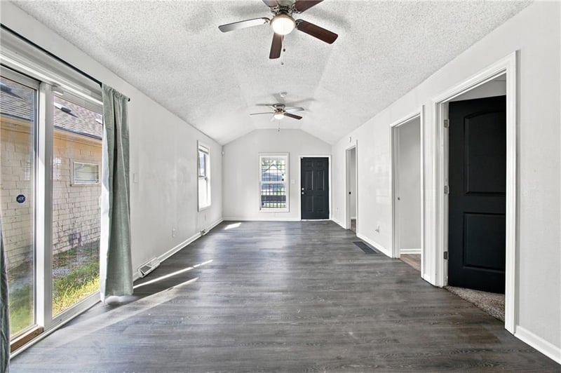 113 Topping Ave, Kansas City, MO 64123